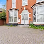 Free Parking-Contractors-Families-Comfortable