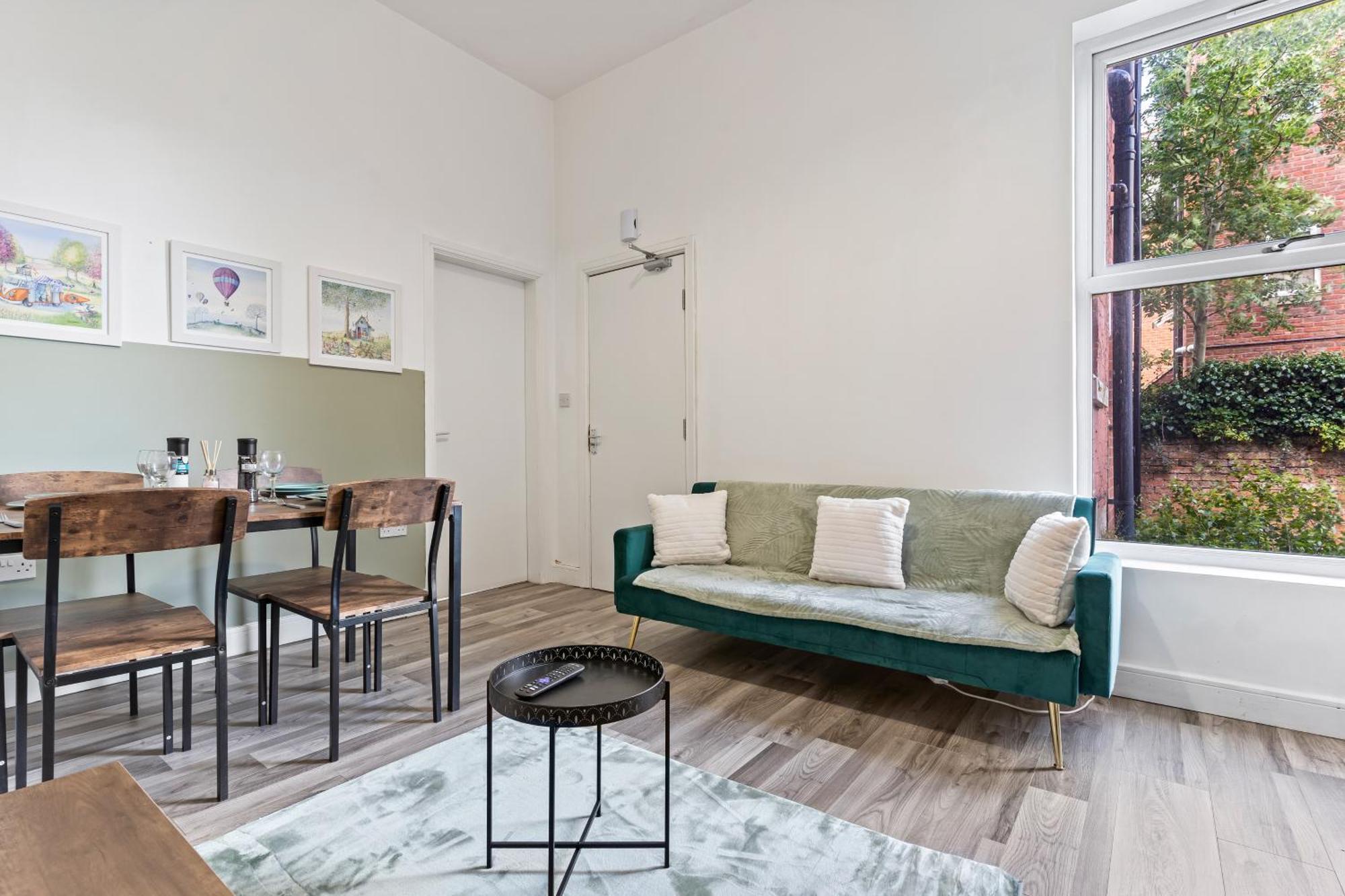 Free Parking-Contractors-Families-Comfortable