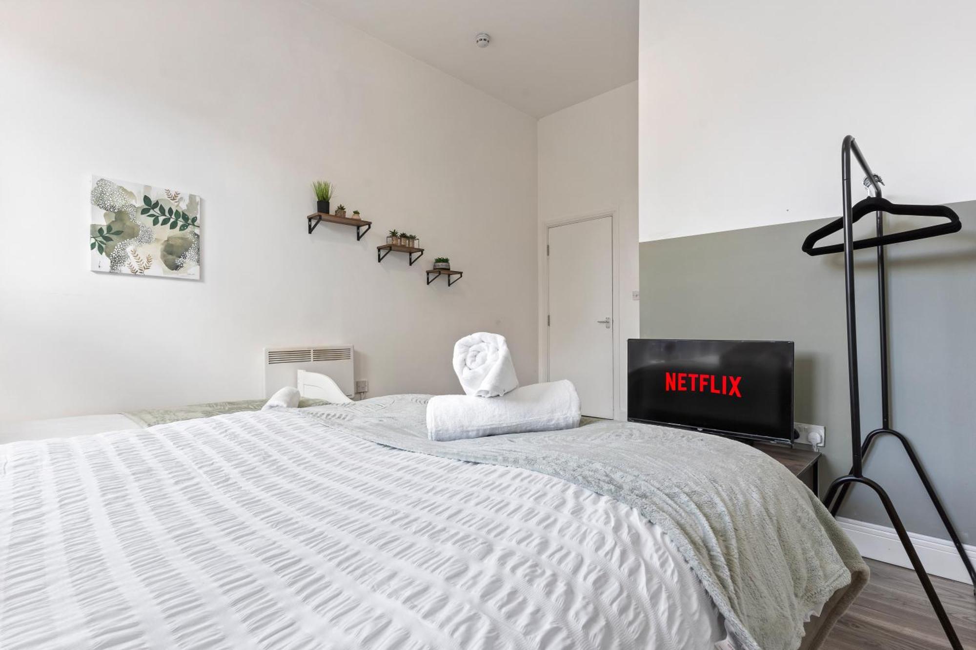 Apartment Free Parking-Contractors-Families-Comfortable Birmingham